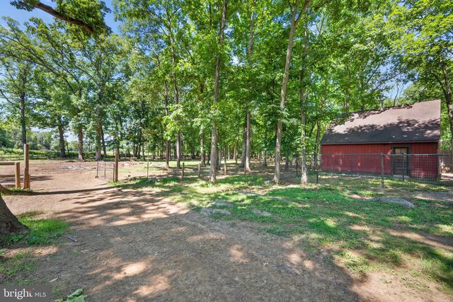 2085 CRUMS CHURCH RD, Berryville, VA 22611