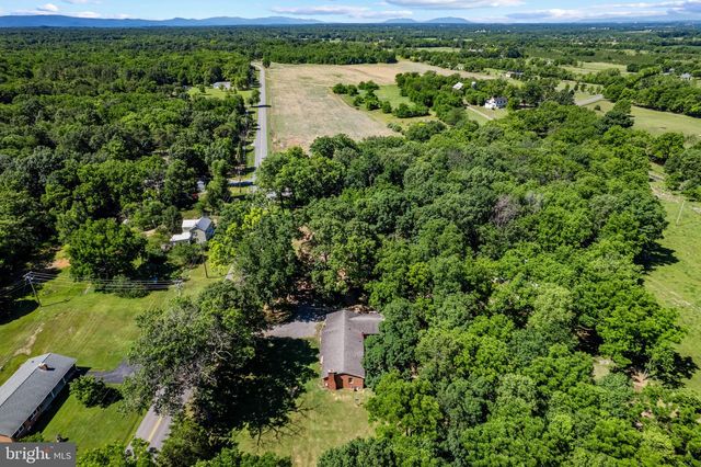 2085 CRUMS CHURCH RD, Berryville, VA 22611
