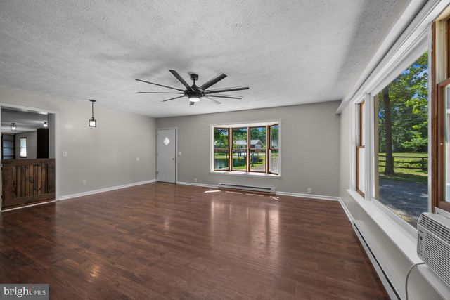 2085 CRUMS CHURCH RD, Berryville, VA 22611