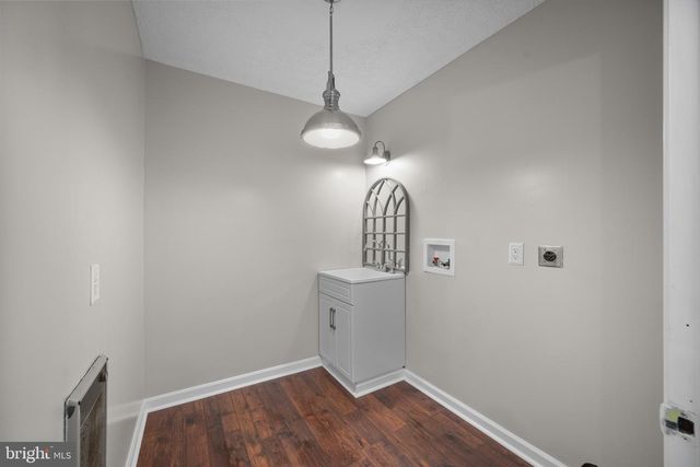 2085 CRUMS CHURCH RD, Berryville, VA 22611