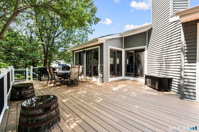 184 Bear Path Road, Hamden, CT 06514