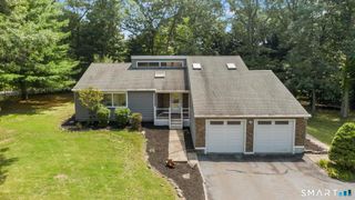 184 Bear Path Road, Hamden, CT 06514