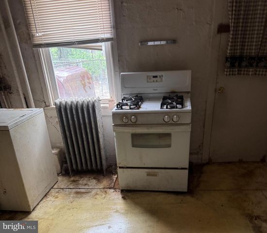 2123 W LEXINGTON ST, Baltimore, MD 21223
