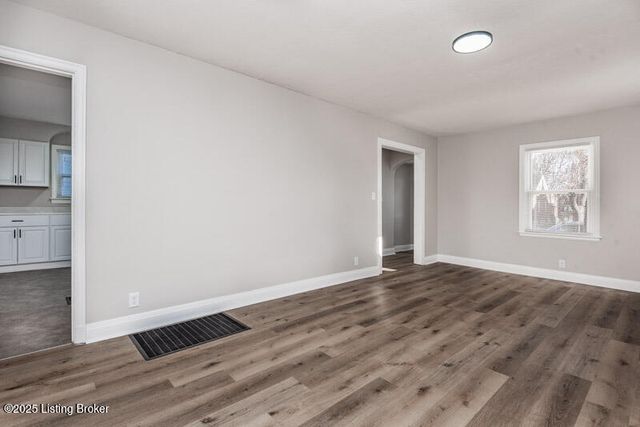 1516 Larchmont Ave, Louisville, KY 40215