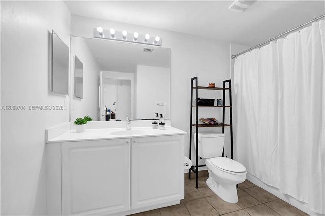 888 S Douglas Rd 910, Coral Gables, FL 33134