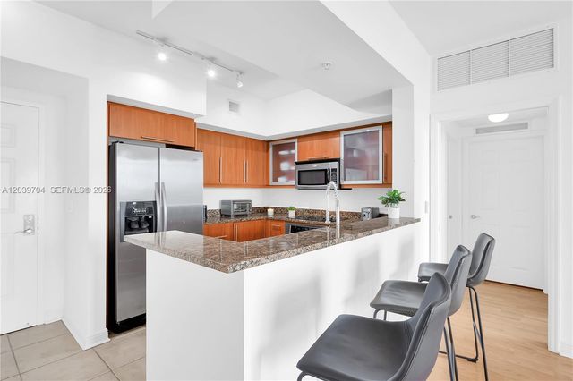 888 S Douglas Rd 910, Coral Gables, FL 33134