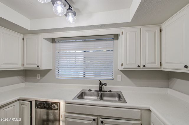 15402 N 28th Street 124, Phoenix, AZ 85032