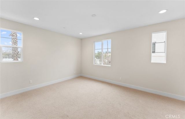 104 Kimberwick Court, Burbank, CA 91506