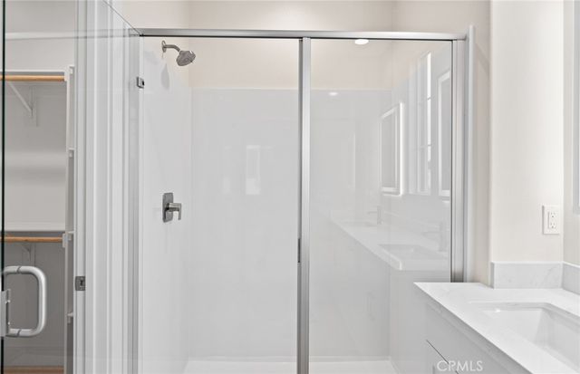 104 Kimberwick Court, Burbank, CA 91506