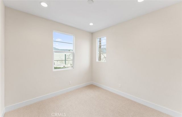 104 Kimberwick Court, Burbank, CA 91506