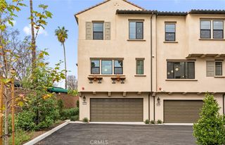 104 Kimberwick Court, Burbank, CA 91506