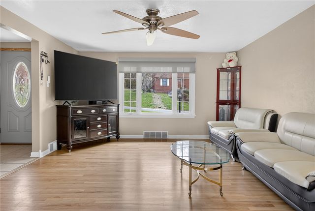 455 Grace St, Baldwin Boro, PA 15236