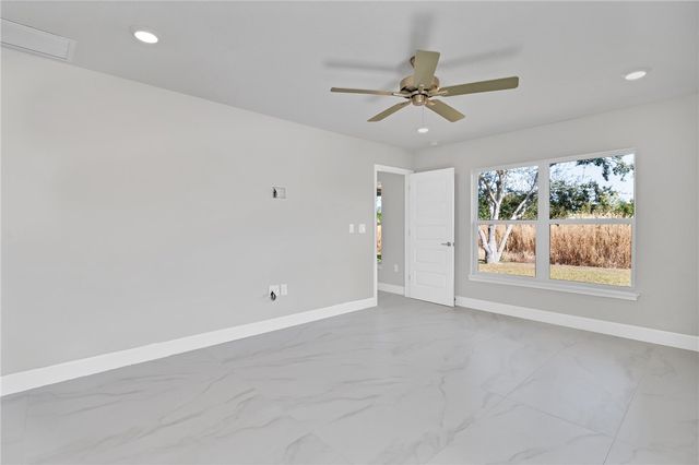 170 Spring Valley Avenue, Sebastian, FL 32958