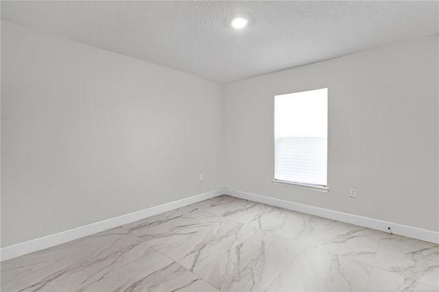 170 Spring Valley Avenue, Sebastian, FL 32958