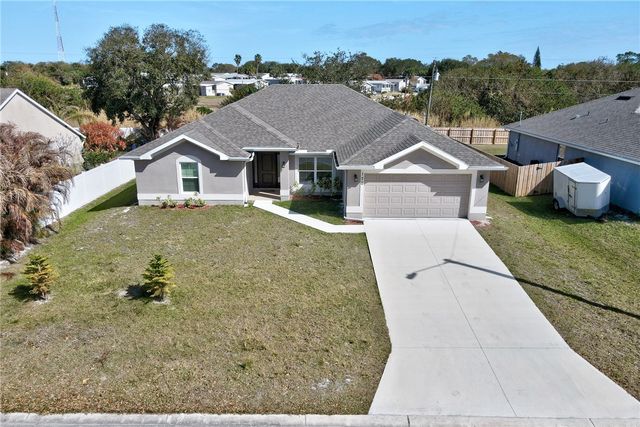 170 Spring Valley Avenue, Sebastian, FL 32958
