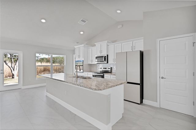 170 Spring Valley Avenue, Sebastian, FL 32958