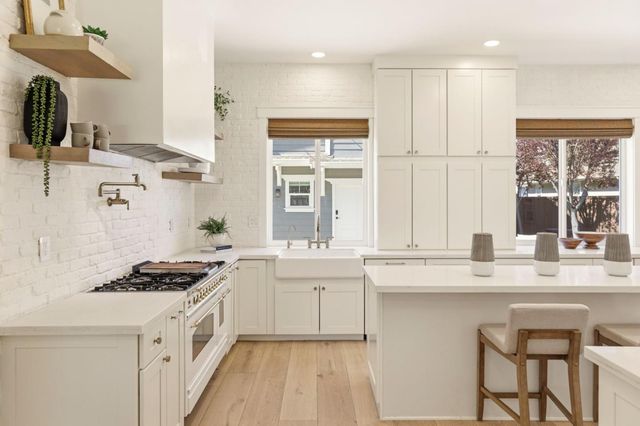 211 Woodland Court, Livermore, CA 94550