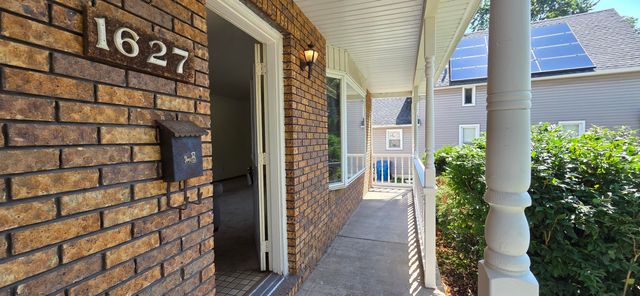 1627 Ridge Road, Munster, IN 46321