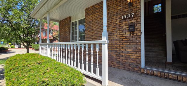 1627 Ridge Road, Munster, IN 46321
