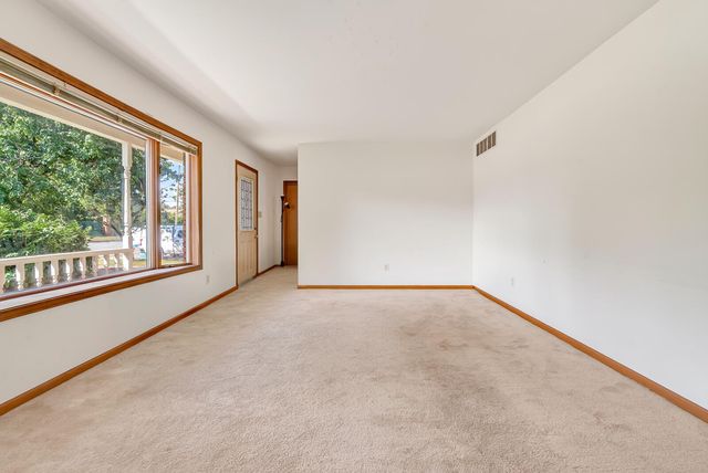 1627 Ridge Road, Munster, IN 46321