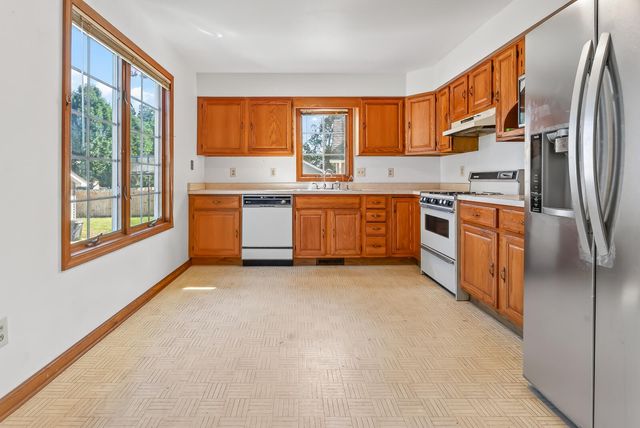1627 Ridge Road, Munster, IN 46321