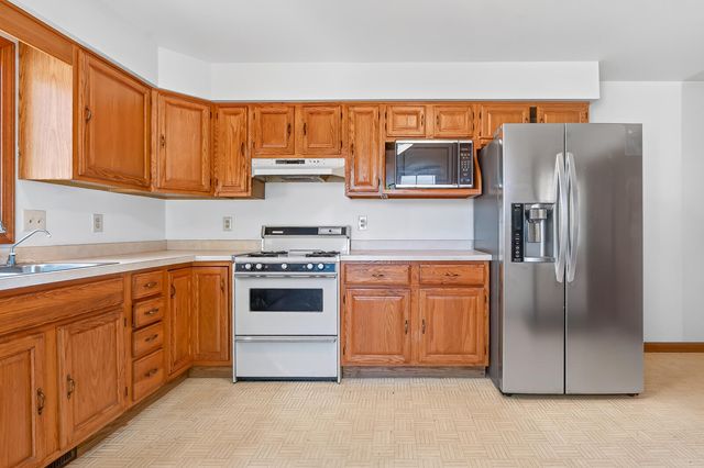 1627 Ridge Road, Munster, IN 46321