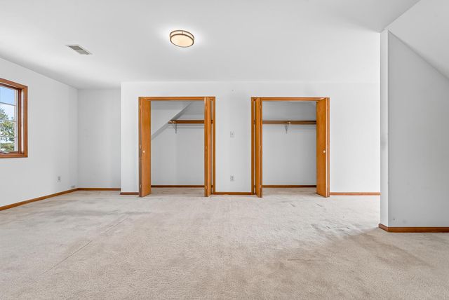 1627 Ridge Road, Munster, IN 46321