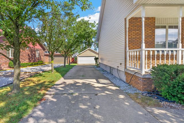 1627 Ridge Road, Munster, IN 46321