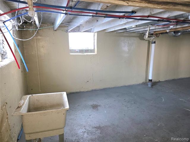 15786 Cruse Street, Detroit, MI 48227