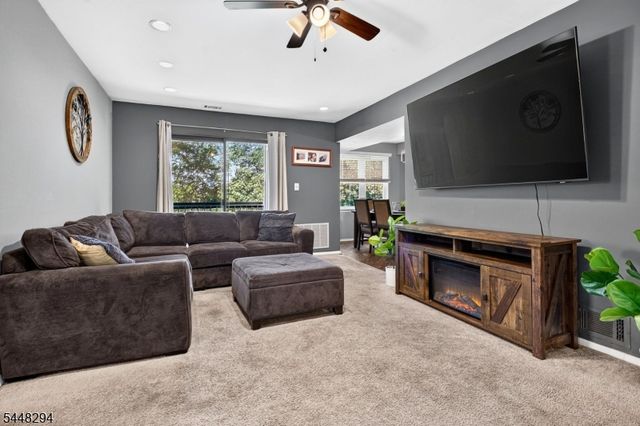 248 Alpine Way B, Woodbridge Twp., NJ 07095