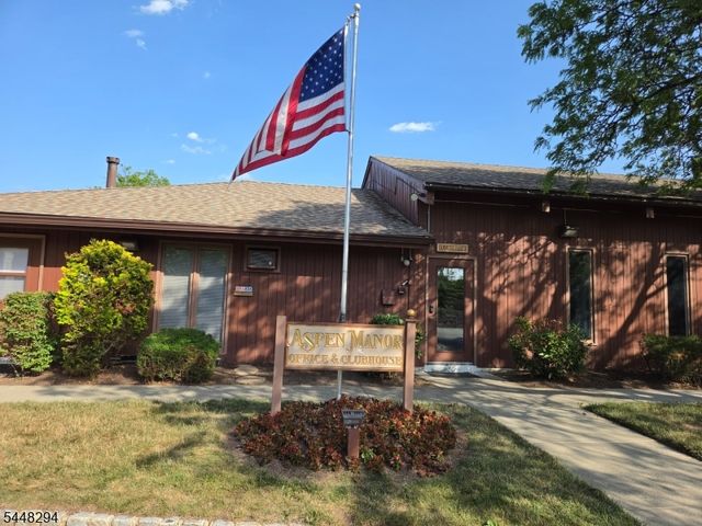 248 Alpine Way B, Woodbridge Twp., NJ 07095