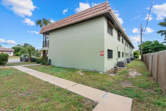 1258 BARBARA DRIVE 105, Venice, FL 34285