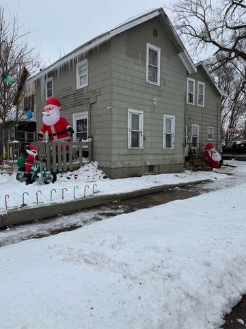 400 Elm Street, Waterloo, IA 50703