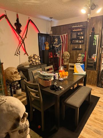 400 Elm Street, Waterloo, IA 50703