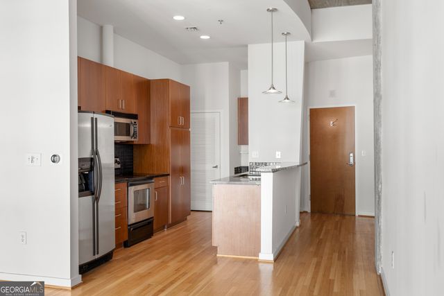 943 Peachtree Street NE 2009, Atlanta, GA 30309