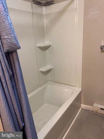123 W MAIN ST, Hershey, PA 17033