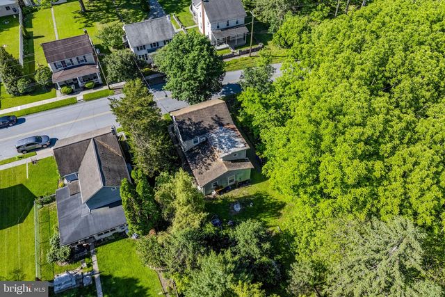 123 W MAIN ST, Hershey, PA 17033