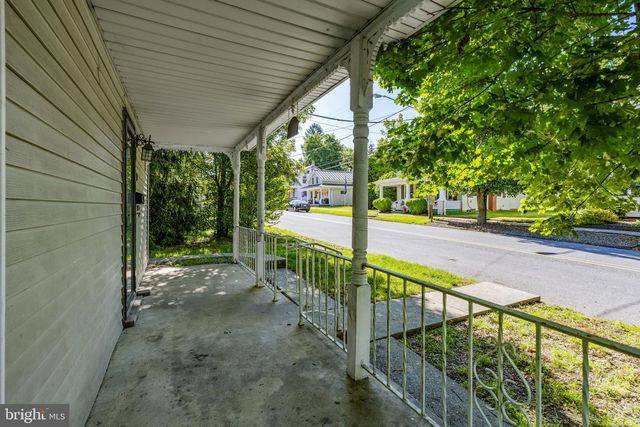 123 W MAIN ST, Hershey, PA 17033