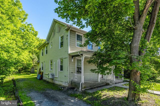 123 W MAIN ST, Hershey, PA 17033