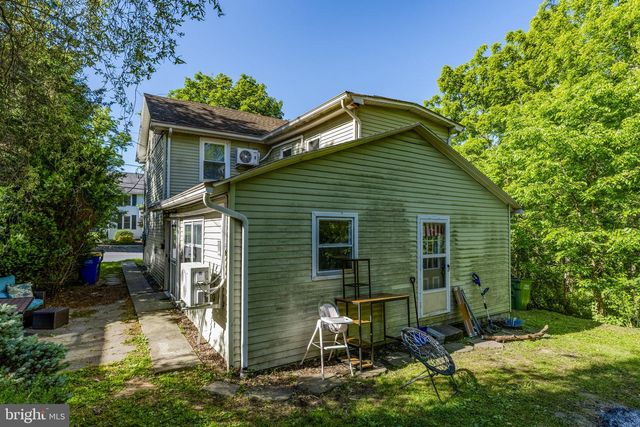 123 W MAIN ST, Hershey, PA 17033