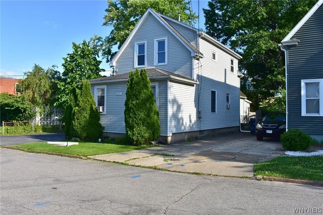 31 Elkhart Street, Lackawanna, NY 14218