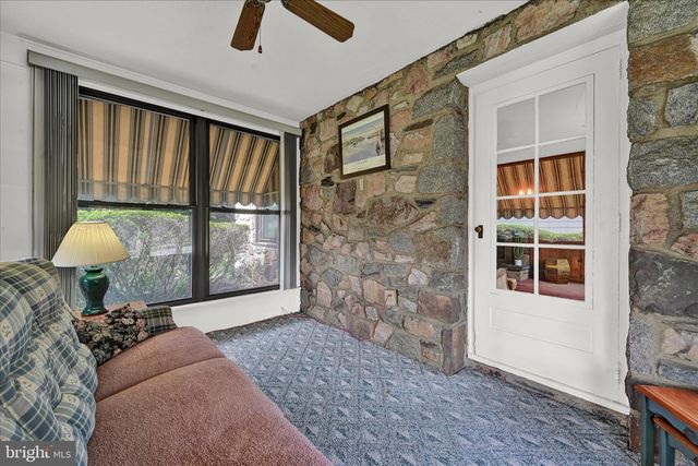 526 ARGYLE RD, Drexel Hill, PA 19026