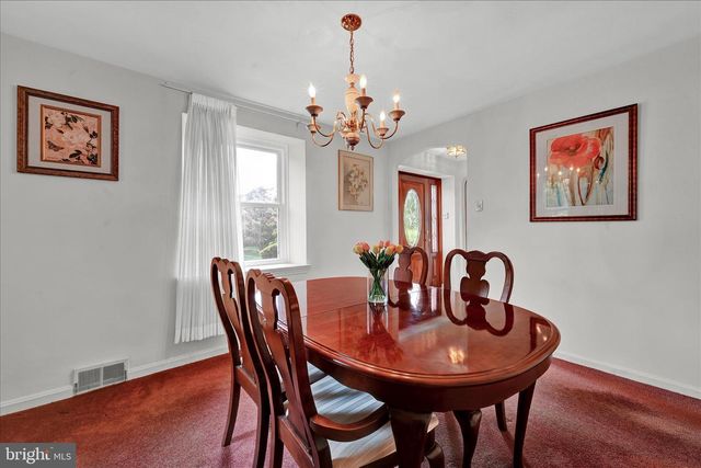 526 ARGYLE RD, Drexel Hill, PA 19026