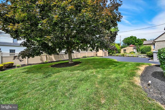 526 ARGYLE RD, Drexel Hill, PA 19026