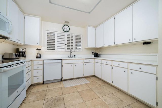 72828 Joshua Tree Street, Palm Desert, CA 92260