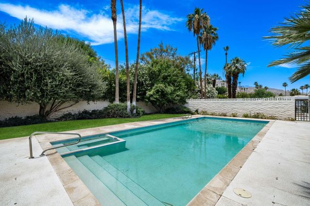 72828 Joshua Tree Street, Palm Desert, CA 92260