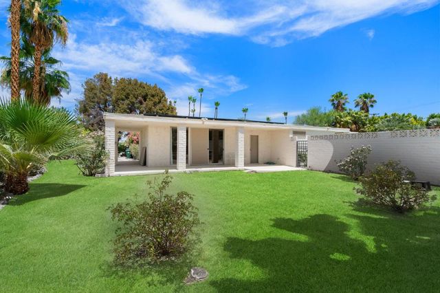 72828 Joshua Tree Street, Palm Desert, CA 92260