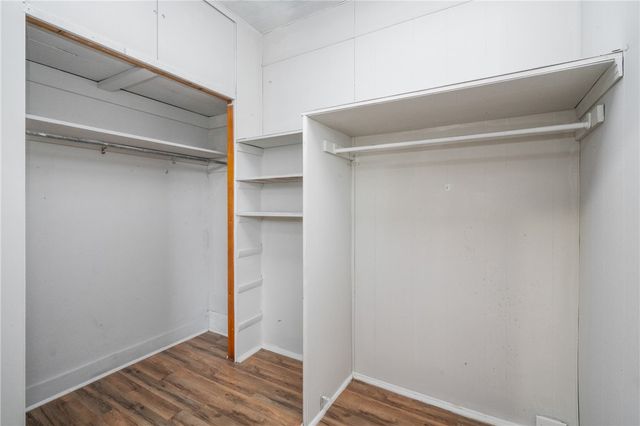 200 Moye Pl, Mt Oliver, PA 15210