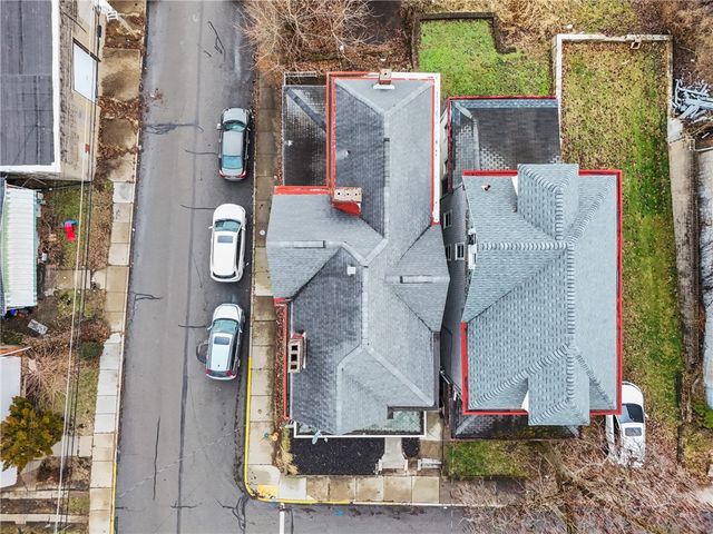 200 Moye Pl, Mt Oliver, PA 15210