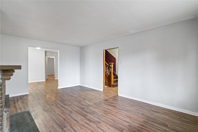 200 Moye Pl, Mt Oliver, PA 15210